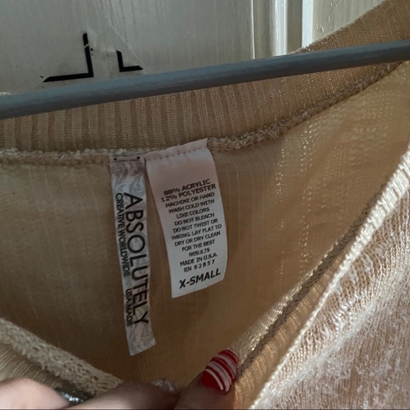 Tan High-Low Top - Picture 4 of 6